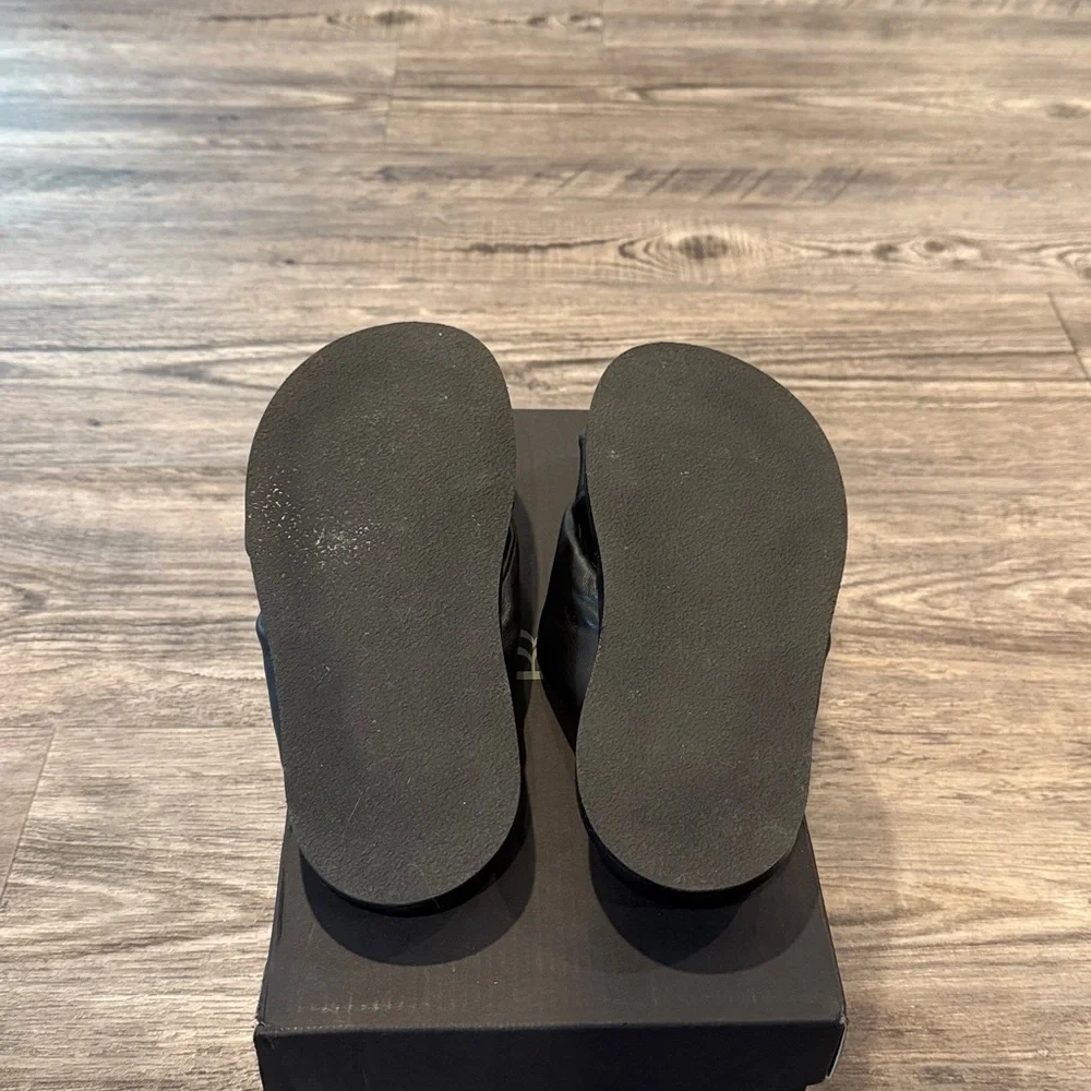 Banana Republic Black Crisscross Leather Slide Sandals - Picture 11 of 14